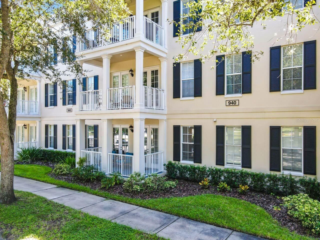 Property Photo:  940 Spring Park St 102  FL 34747 