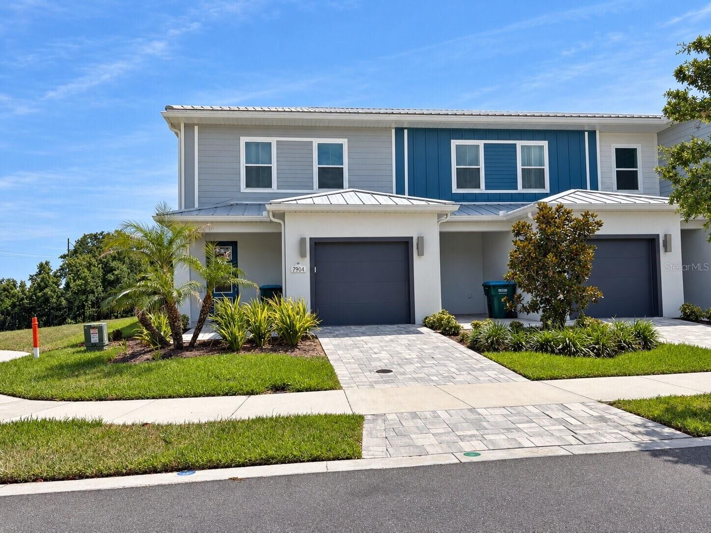 Property Photo: 7905 Spectrum Drive FL 34747
