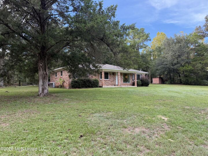 Property Photo:  150 Devaughn Road  MS 39452 