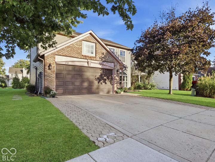 Property Photo: 6725 Wimbledon Drive IN 46077