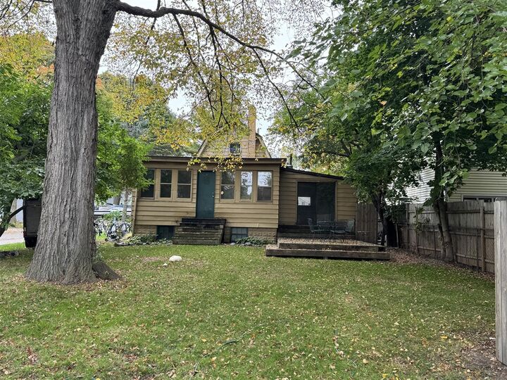 Property Photo: 49 Sylvan Court MI 48341-2053