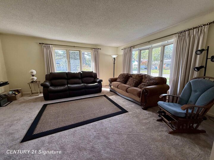 Property Photo: 6 Ghia Court MI 48602