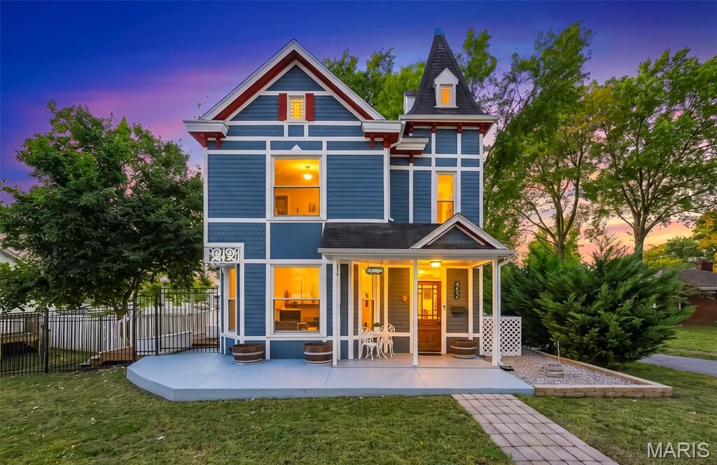 Property Photo:  452 W Main Street  IL 62254 