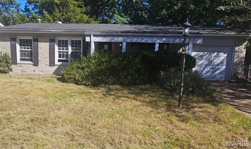 Property Photo: 11624 Criterion Avenue MO 63138
