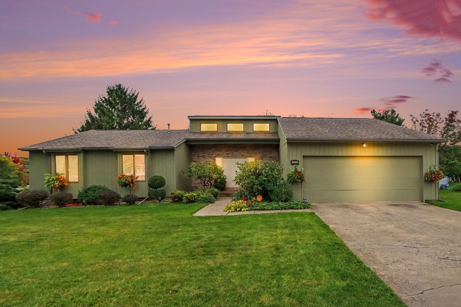 Property Photo: 125 Jacaranda Drive MI 49015