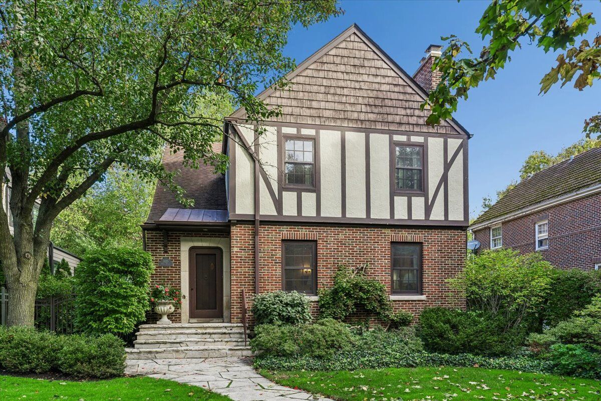 Property Photo:  3125 Park Place  IL 60201 