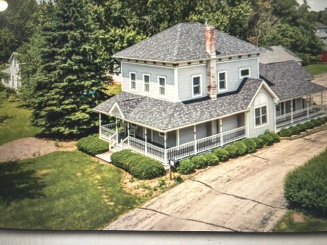 Property Photo:  528 E Grant Highway  IL 60152 