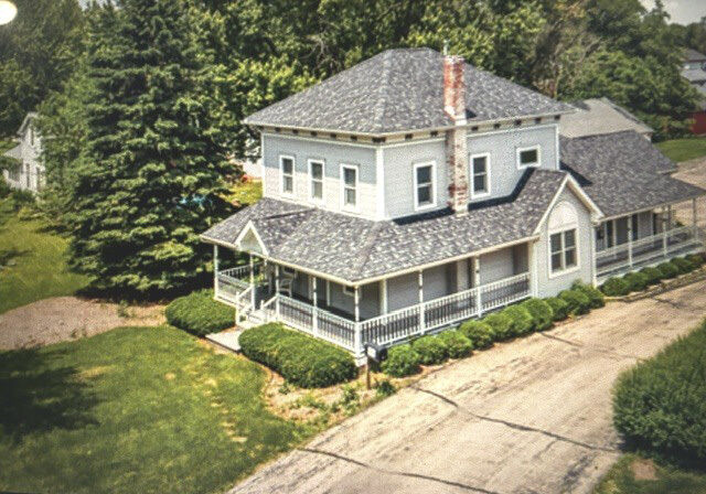 Property Photo: 528 E Grant Highway IL 60152
