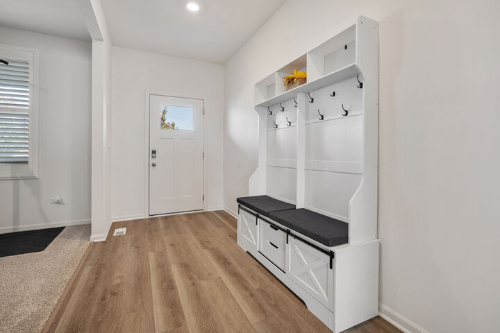 Property Photo:  726 Slate Run  IL 60124 