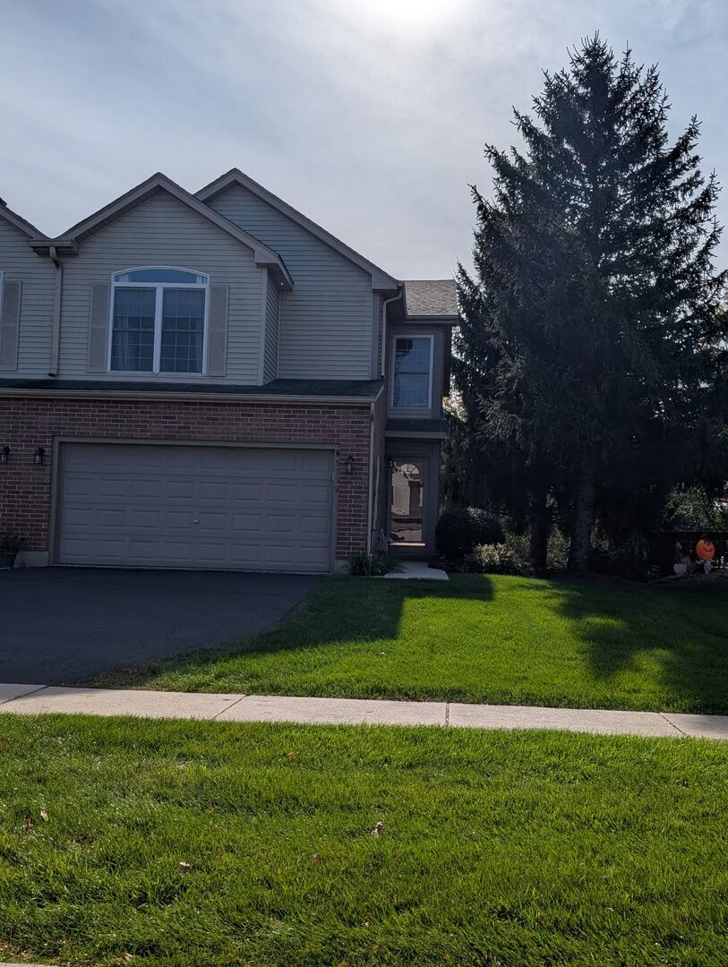 Property Photo:  5739 Fieldstone Trail  IL 60050 