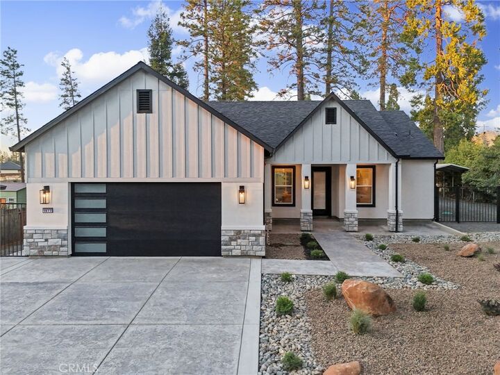 Property Photo:  1677 Paradisewood Drive  CA 95969 