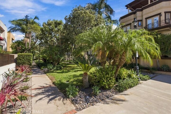 Property Photo:  117 Mast Mall  CA 90292 