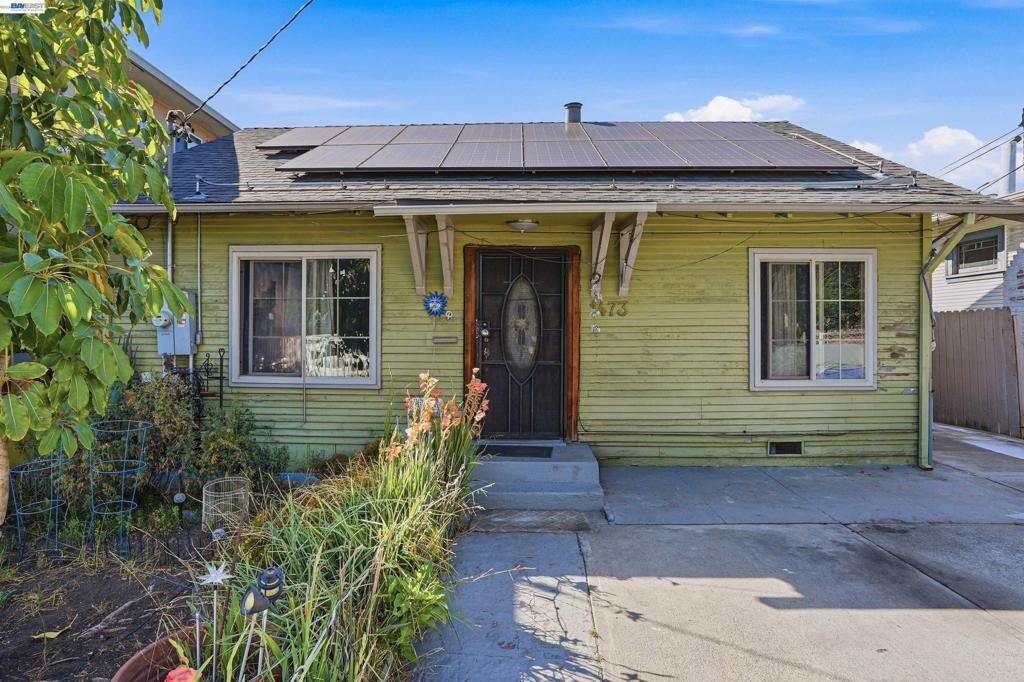Property Photo:  1473 82nd Ave  CA 94621-2201 