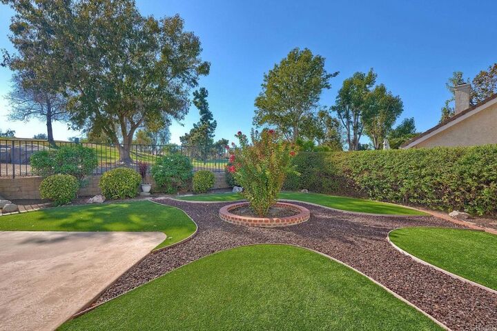 Property Photo:  1810 Spyglass Cir  CA 92081 