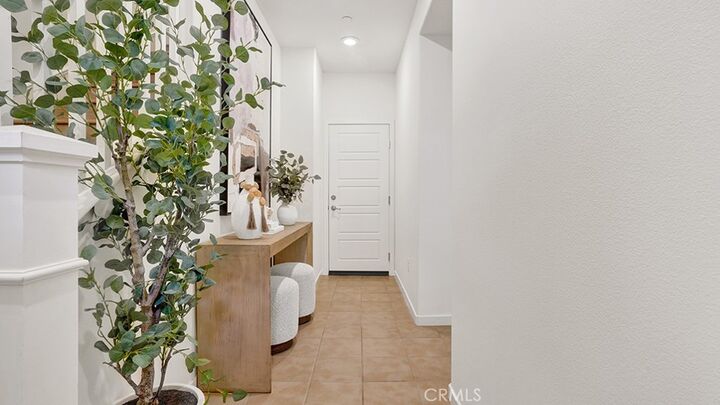Property Photo: 252 Harringay CA 92618