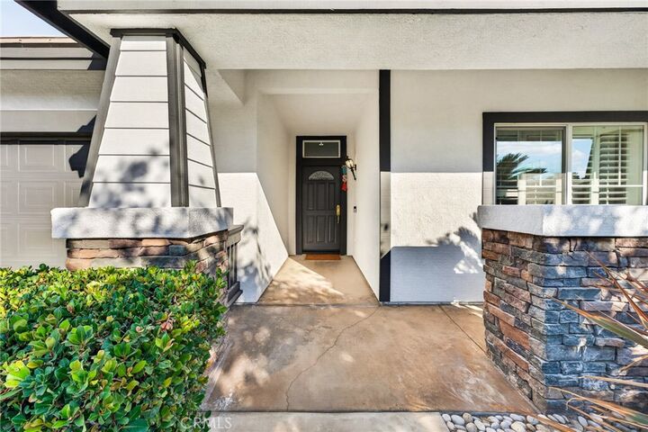 Property Photo: 11869 Greenbluff Way CA 92399