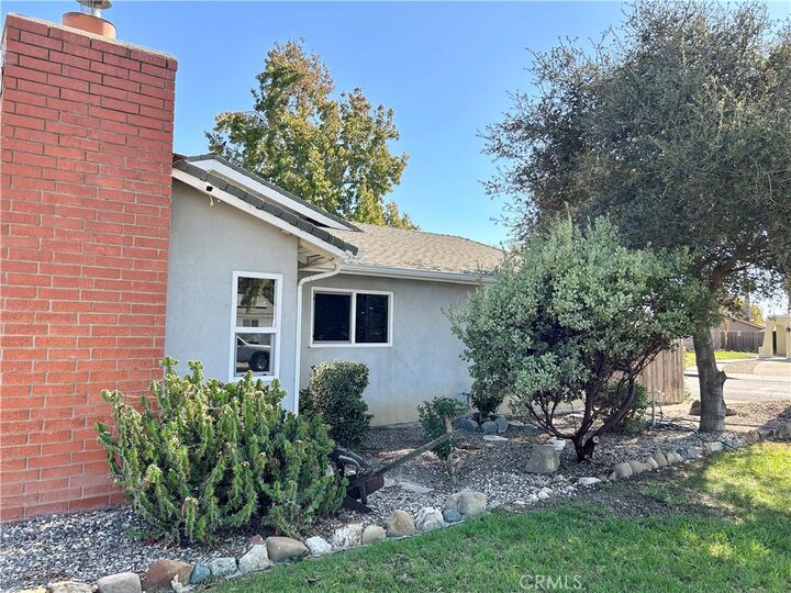 Property Photo:  1208 Clinton Court  CA 93454 
