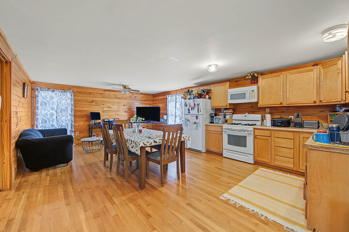 Property Photo:  866 Lewiston Road  ME 04260 