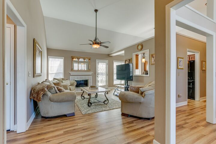 Property Photo: 2848 Jessie Ct TN 37179