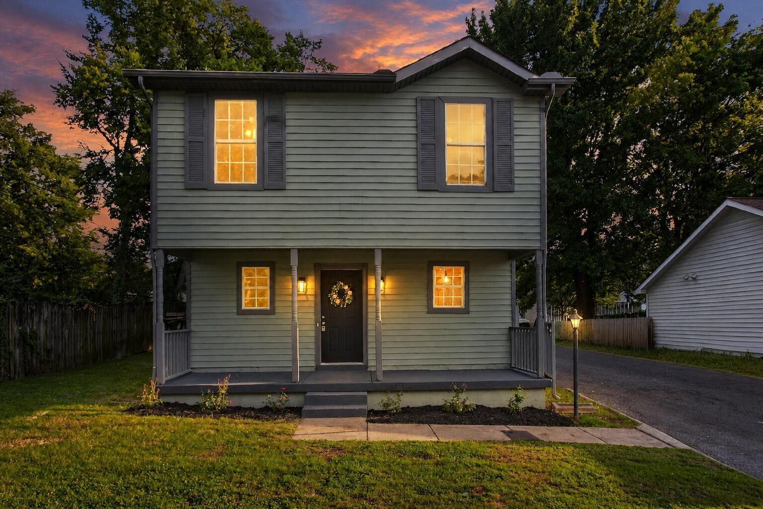 Property Photo:  208 Errol Ln  TN 37209 