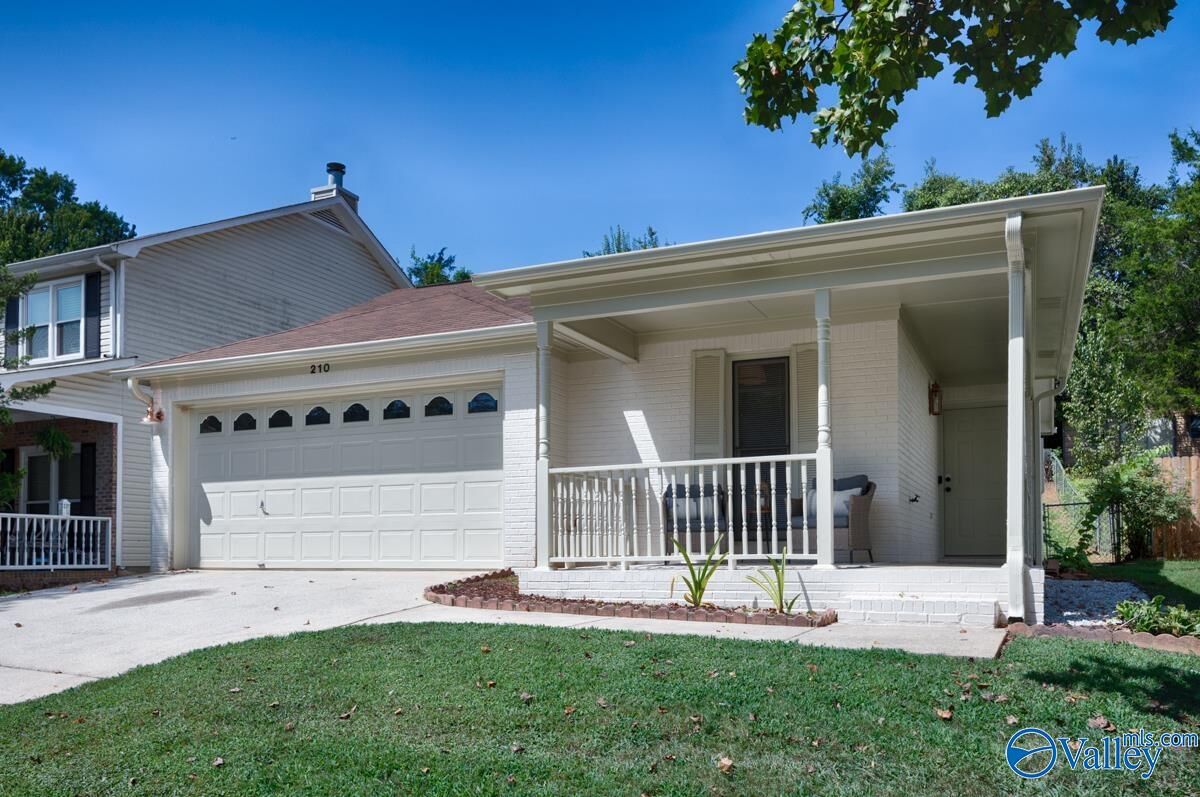 Property Photo: 210 Shadowbrook Lane AL 35811