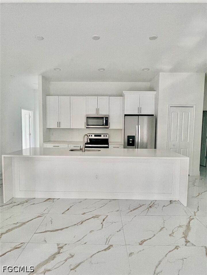 Property Photo:  803 Wagner Avenue  FL 33972 