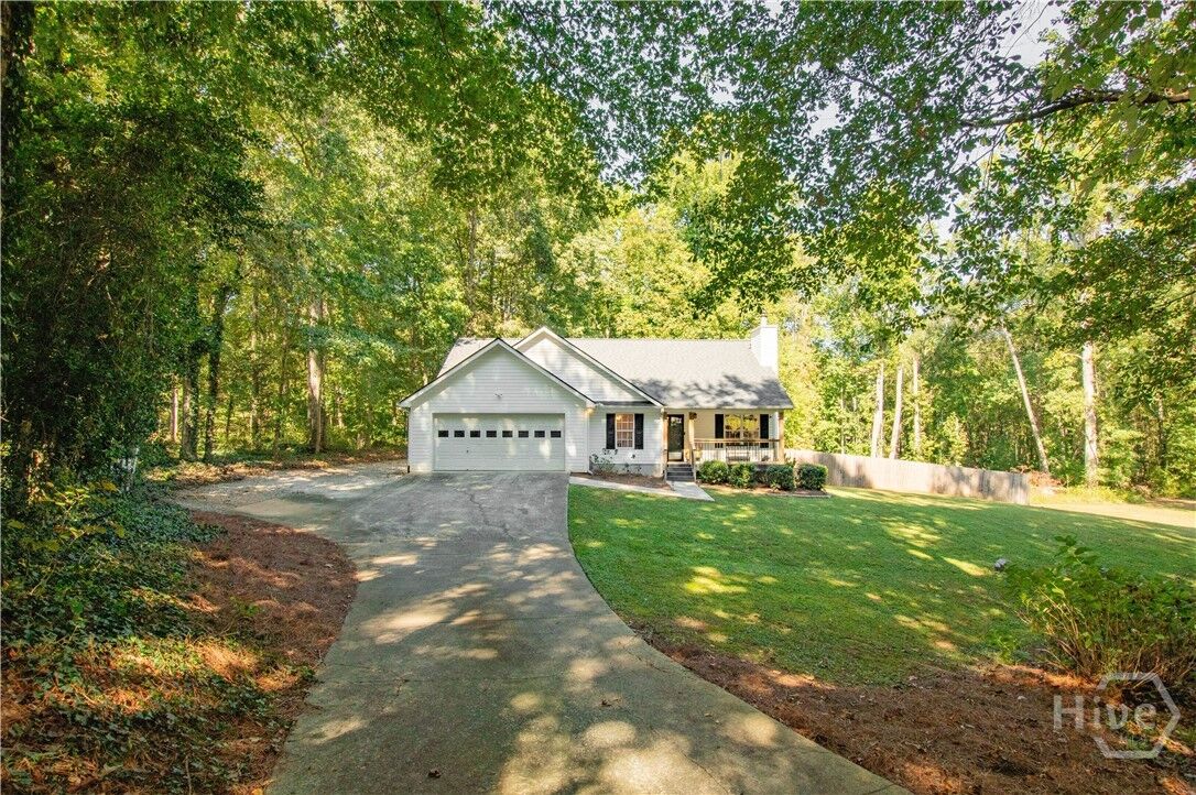 Property Photo: 5727 Kings Court GA 30620