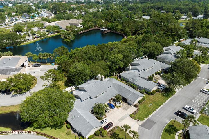 Property Photo:  217 E La Pasada Circle E  FL 32082 