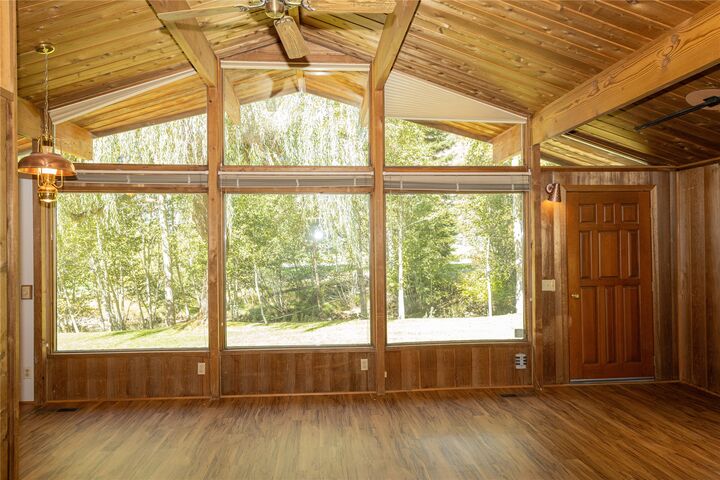 Property Photo:  5671 Kootenai River Road  MT 59923 