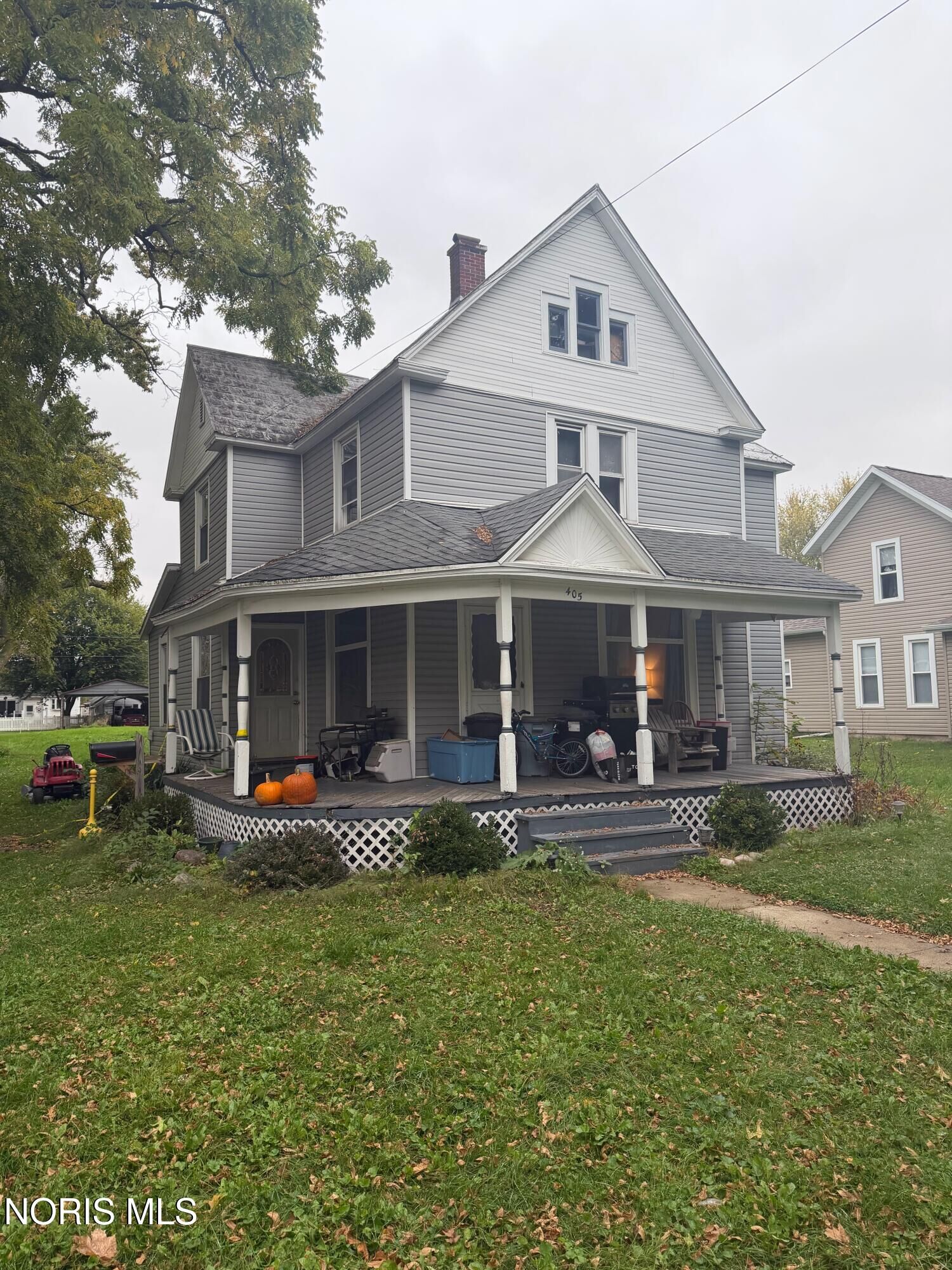 Property Photo:  405 E Chestnut Street  OH 43567 