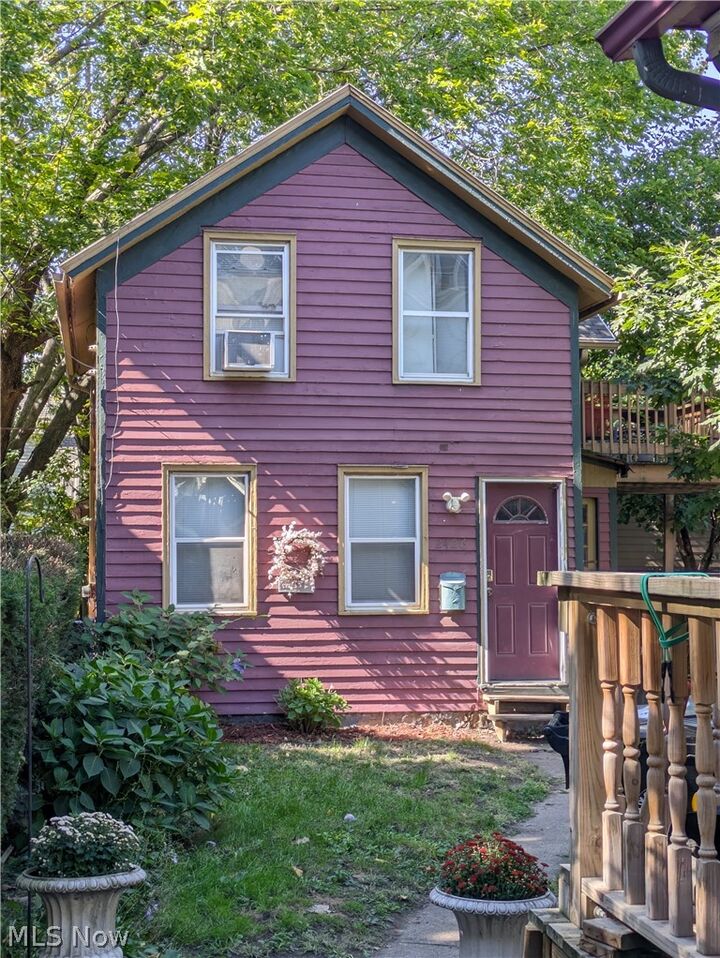 Property Photo:  2424 W 10th Street  OH 44113 