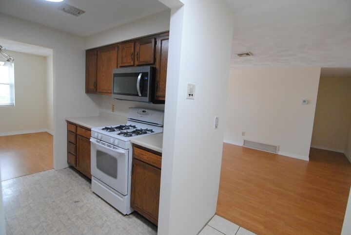 Property Photo: 7 Louisburg Square NH 03060