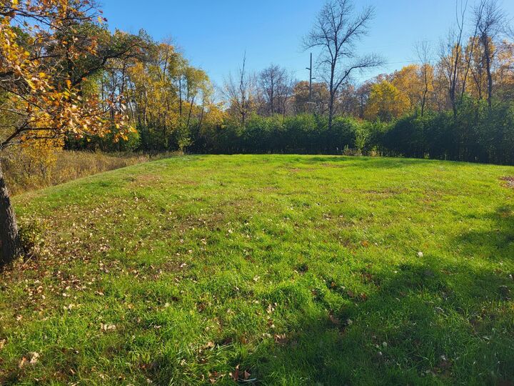 Property Photo:  813, 819 &Amp 823 Thomas Drive NE  MN 56308 