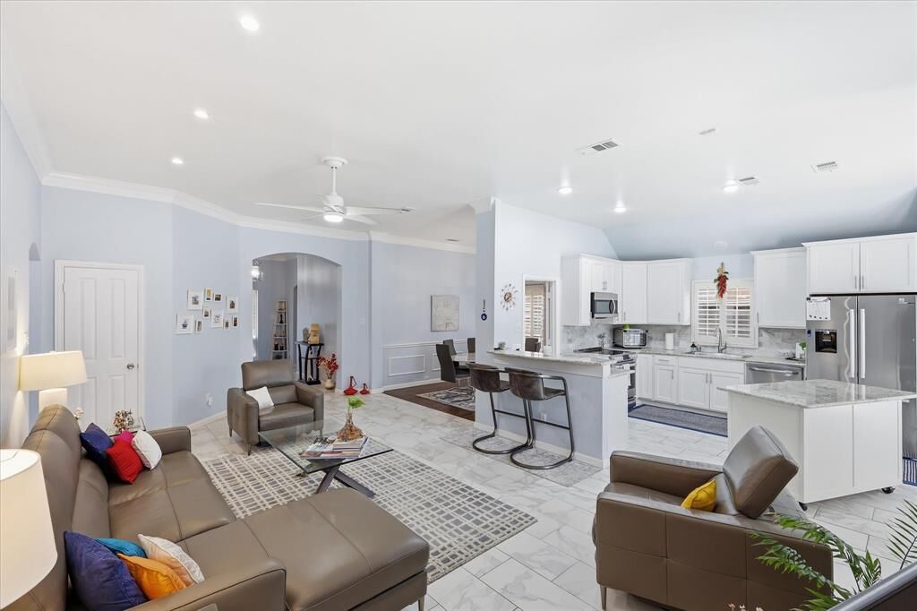 Property Photo: 9427 Ponderosa Trail TX 75063