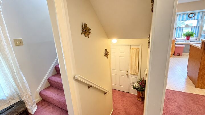 Property Photo:  8 Castlegate Dr 8  MA 01129 