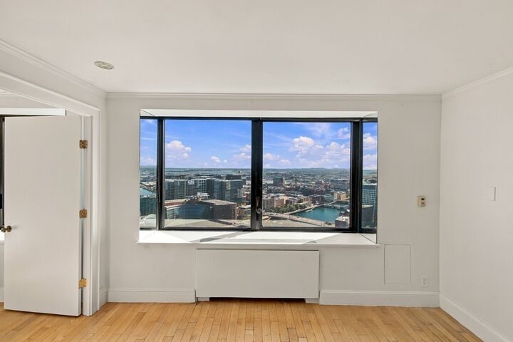 Property Photo:  85 E India Row 40D  MA 02110 