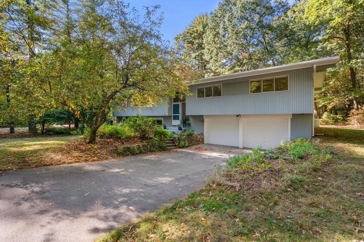 Property Photo:  19 Holiday Road  MA 01778 