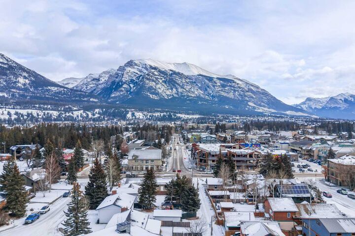 Property Photo: 1001 9th Avenue AB T1W 1Z5