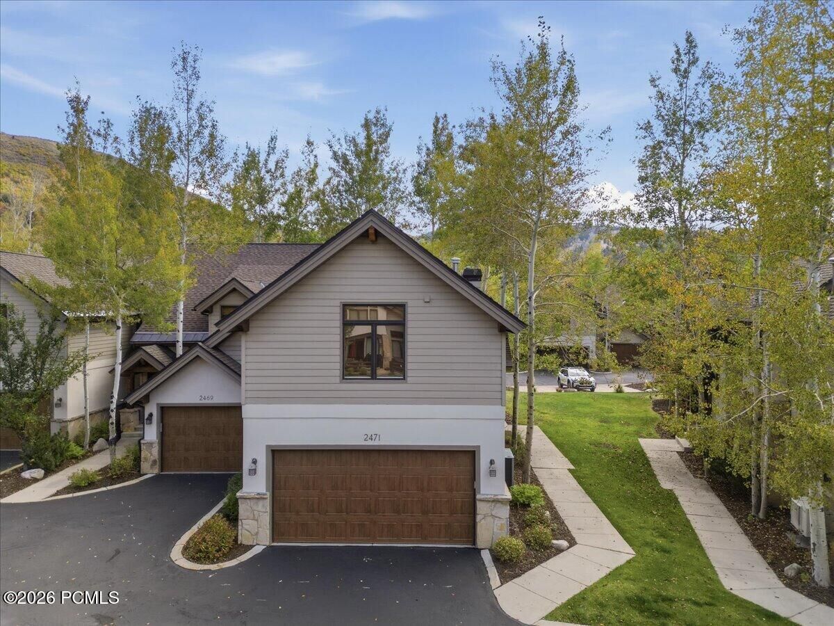 Property Photo: 2471 Deer Lake Drive UT 84060