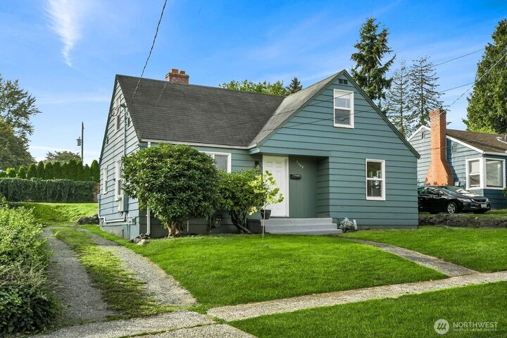 Property Photo:  7009 S 115th Street  WA 98178 