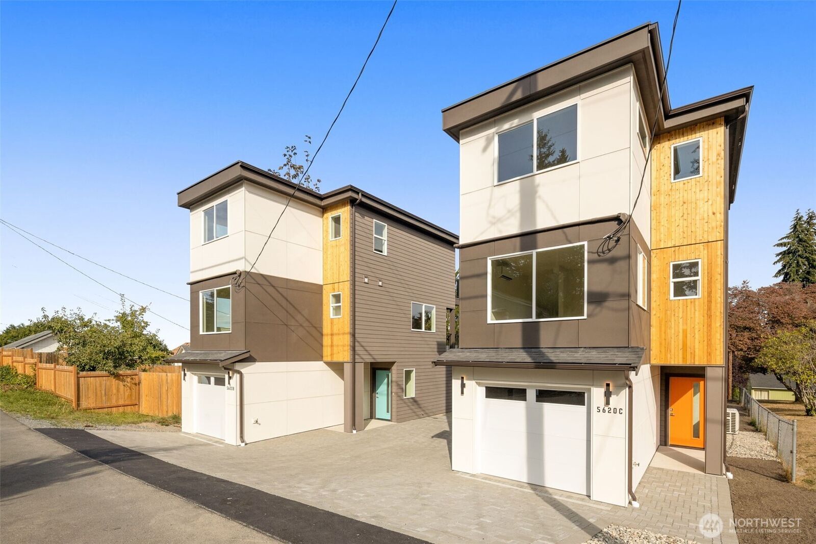 Property Photo:  5620  Wetmore Avenue C  WA 98203 