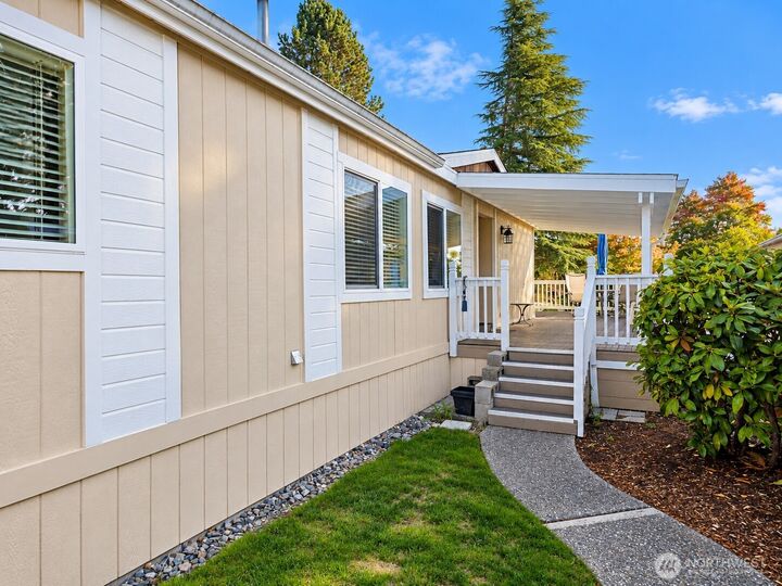 Property Photo:  1427  100th Street SW 97  WA 98204 