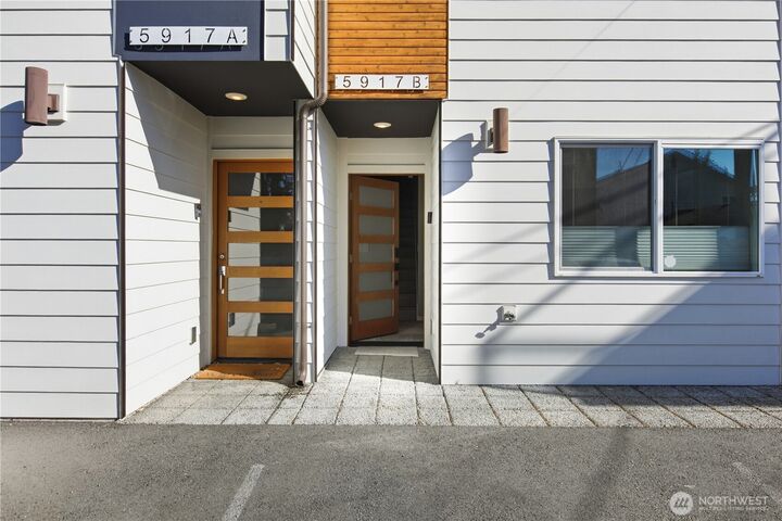 Property Photo:  5917 B  California Avenue SW  WA 98136 