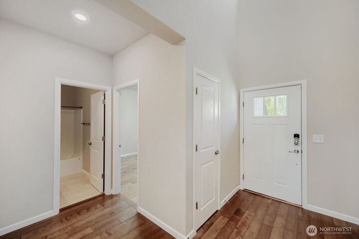 Property Photo:  18623  39th Drive SE  WA 98012 