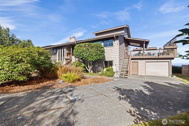 Property Photo:  1222  Dutch Drive  WA 98363 