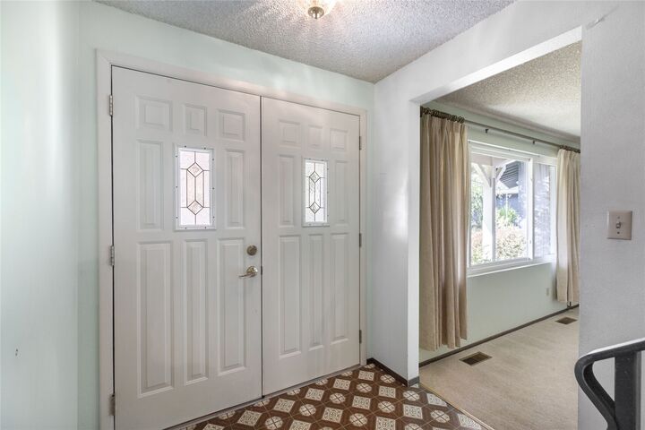 Property Photo: 16321 NE 98th Street WA 98052