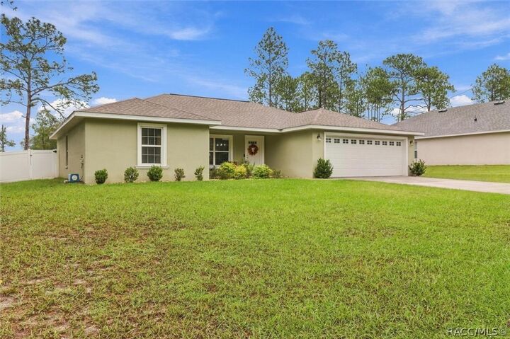 Property Photo:  8275 N Creek Way  FL 34434 