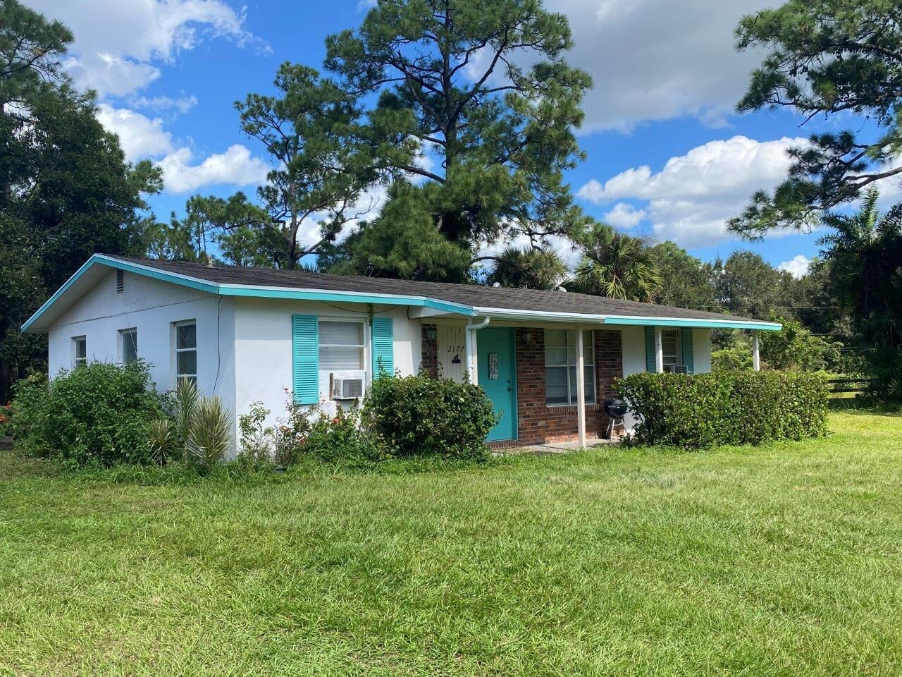 Property Photo: 2141 B Road FL 33470