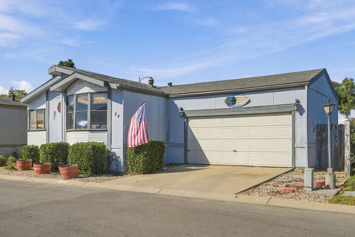 Property Photo: 1317 N V Street Spc 24 CA 93436