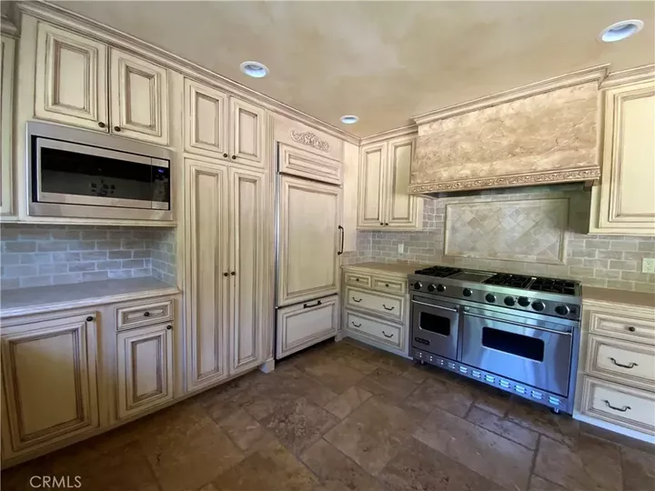 Property Photo: 4281 Admirable CA 90275